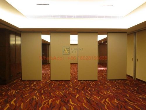 Κινητά Τοιχώματα στην Εργασία: Για Σχολεία και Γραφεία