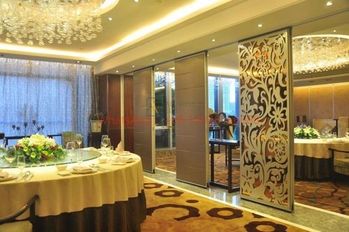 Από το Σχέδιο στο Πάνελ: Πώς Εγκαθίσταται Ένα Κινητό Τοίχωμα