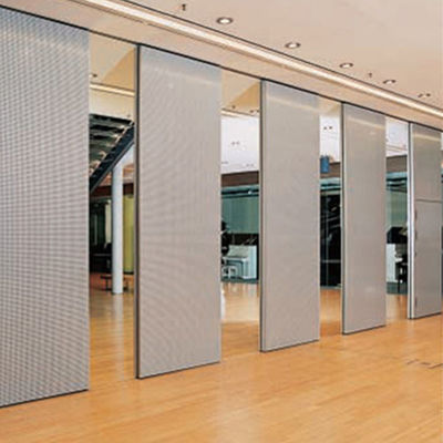 Καλή τιμή. Dynamic Space Management with High-Performance Movable Walls σε απευθείας σύνδεση