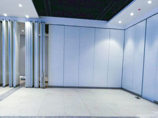 Καλή τιμή. Sliding Single Glazed Office Glass Partition Wall with Concealed Connections and Transparent Coloured Glass σε απευθείας σύνδεση